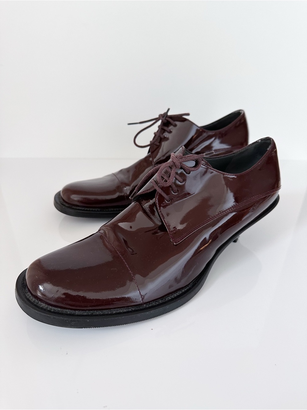 Miu Miu Burgundy Patent Leather Lace Up Kitten Heel Oxfords EU 37.5 / US 7.5 - Picture 2 of 11